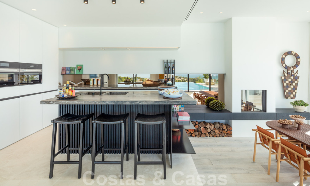 Moderne mediterrane design villa te koop met panoramisch zeezicht in Cascada de Camojan, Golden Mile, Marbella 34292