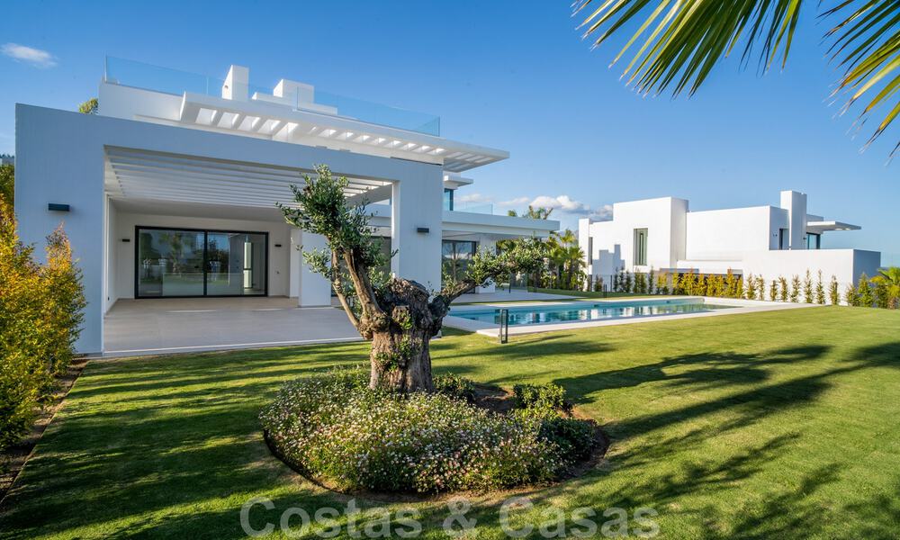 Instapklare, nieuwe moderne villa te koop in vijfsterren golfresort in Marbella - Benahavis 34484
