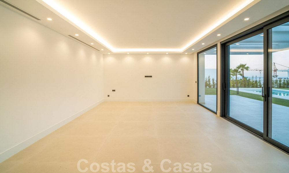 Instapklare, nieuwe moderne villa te koop in vijfsterren golfresort in Marbella - Benahavis 34518