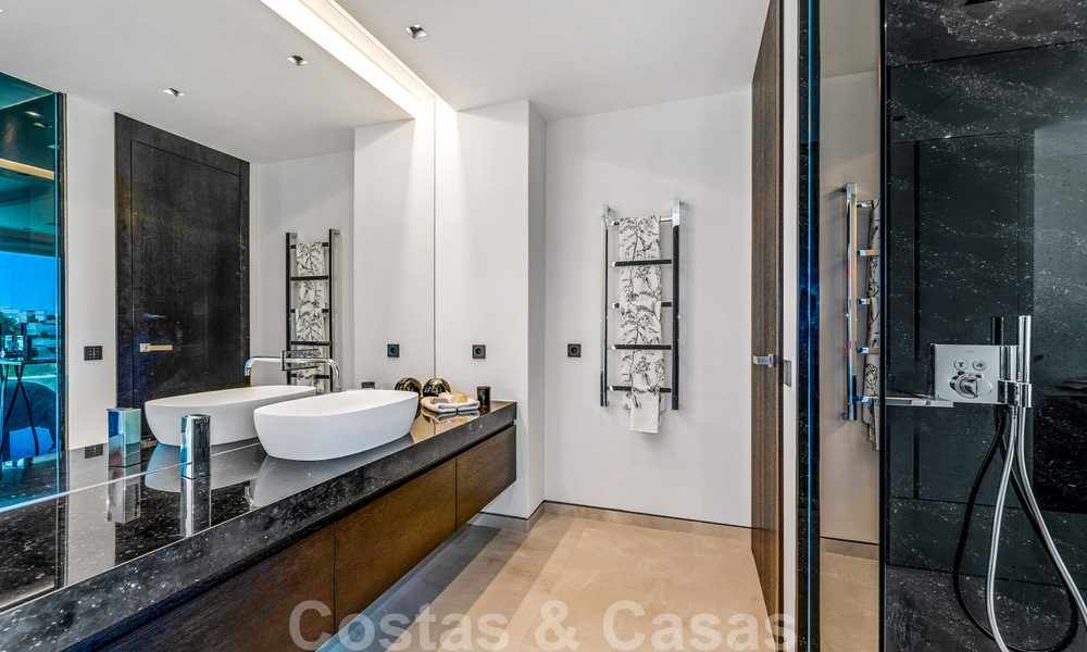 Nieuw op de markt! Moderne luxevilla te koop in het hart van de Golden Mile, Marbella 34655