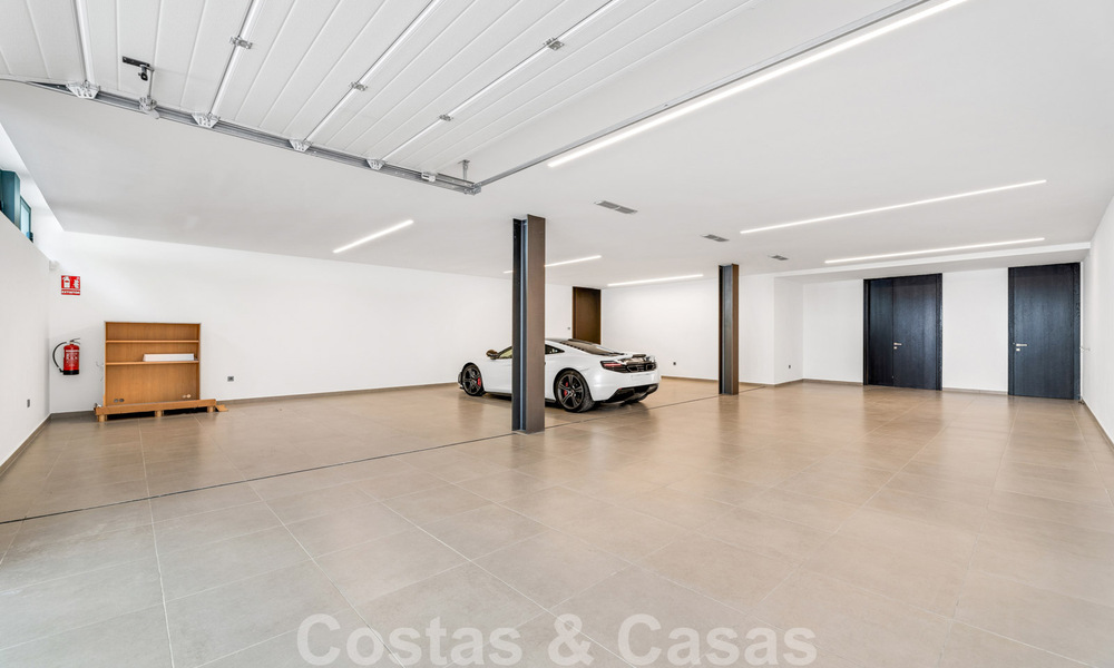 Nieuw op de markt! Moderne luxevilla te koop in het hart van de Golden Mile, Marbella 34664