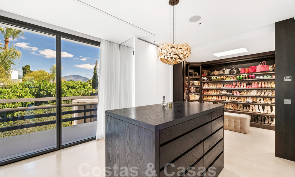 Nieuw op de markt! Moderne luxevilla te koop in het hart van de Golden Mile, Marbella 34675