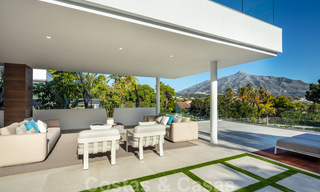 Designvilla in de zeer gewilde woonwijk Las Brisas in Nueva Andalucia met prachtig uitzicht op de La Concha berg in Marbella 34776 