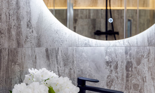 Smaakvol gerenoveerd appartement te koop met ruim terras, zee- en bergzicht in La Quinta golfresort, Benahavis - Marbella 34830 