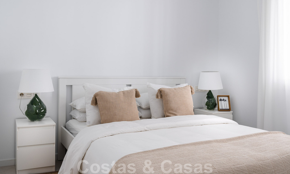 Smaakvol gerenoveerd appartement te koop met ruim terras, zee- en bergzicht in La Quinta golfresort, Benahavis - Marbella 34842