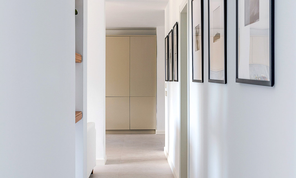 Eigentijds gerenoveerd appartement te koop met ruim terras, zee- en bergzicht in La Quinta golfresort, Benahavis - Marbella 34864