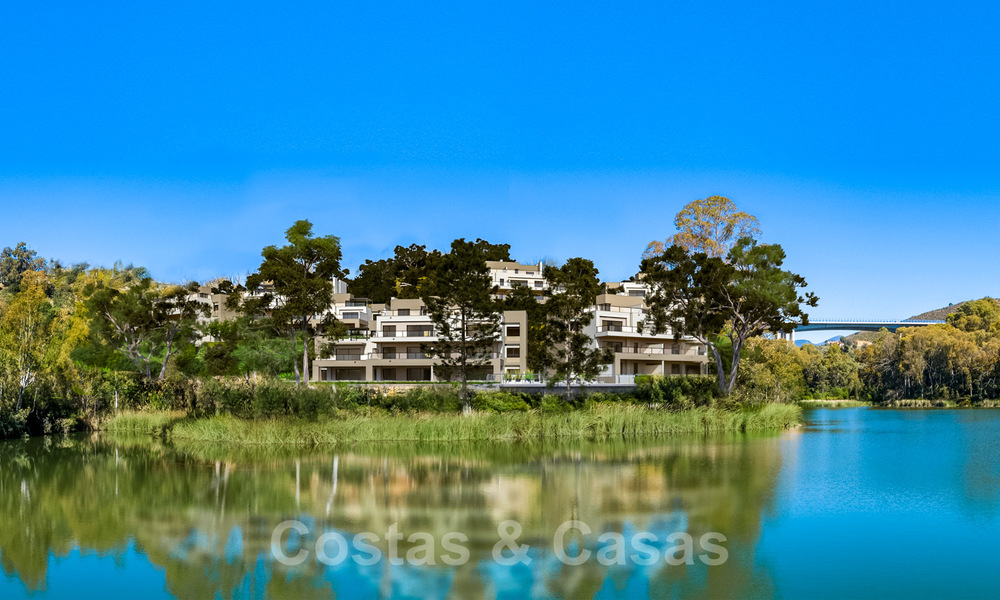 Moderne luxe appartementen te koop aan een idyllisch meer met panoramisch uitzicht in Nueva Andalucia - Marbella 34976