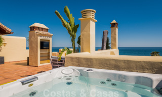 Eigentijds gerenoveerd eerstelijnsstrand Penthouse te koop met panoramisch zeezicht op de New Golden Mile tussen Marbella en Estepona 35285 