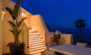 Eigentijds gerenoveerd eerstelijnsstrand Penthouse te koop met panoramisch zeezicht op de New Golden Mile tussen Marbella en Estepona 35299 