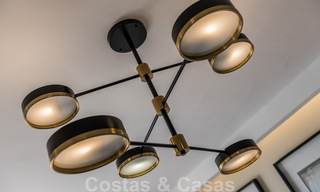 Eigentijds gerenoveerd eerstelijnsstrand Penthouse te koop met panoramisch zeezicht op de New Golden Mile tussen Marbella en Estepona 35315 