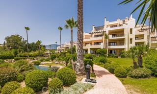 Eigentijds gerenoveerd eerstelijnsstrand Penthouse te koop met panoramisch zeezicht op de New Golden Mile tussen Marbella en Estepona 35321 