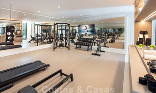 Exclusieve villa te koop, eerstelijns Aloha golf in afgesloten woonwijk in Nueva Andalucia - Marbella 35341 