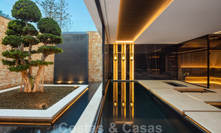 Exclusieve villa te koop, eerstelijns Aloha golf in afgesloten woonwijk in Nueva Andalucia - Marbella 35350 