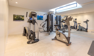 Instapklare, eigentijdse moderne villa te koop met golf- en zeezicht in vijfsterren golfresort in Marbella – Benahavis 35371 