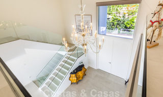 Instapklare, eigentijdse moderne villa te koop met golf- en zeezicht in vijfsterren golfresort in Marbella – Benahavis 35373 