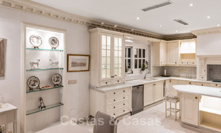 Romantische eerstelijns golf villa te koop in Nueva Andalucia, Marbella met prachtig uitzicht op de golfbaan 35514 