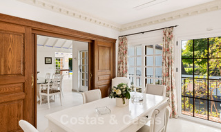 Romantische eerstelijns golf villa te koop in Nueva Andalucia, Marbella met prachtig uitzicht op de golfbaan 35519 