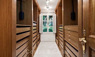 Romantische eerstelijns golf villa te koop in Nueva Andalucia, Marbella met prachtig uitzicht op de golfbaan 35525 