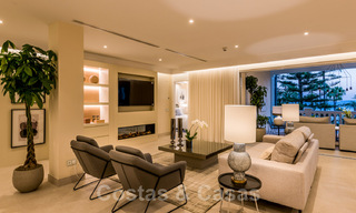 Exclusief appartement te koop met zeezicht in een eerstelijnsstrandcomplex aan de New Golden Mile, Marbella - Estepona 35542 