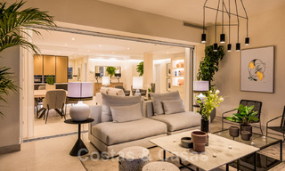 Exclusief appartement te koop met zeezicht in een eerstelijnsstrandcomplex aan de New Golden Mile, Marbella - Estepona 35553 