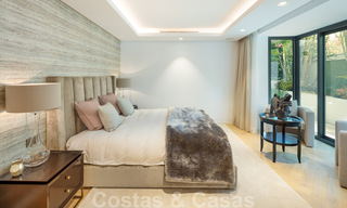 Tweedelijnsstrand luxevilla te koop in Puente Romano, Golden Mile, Marbella 35594 