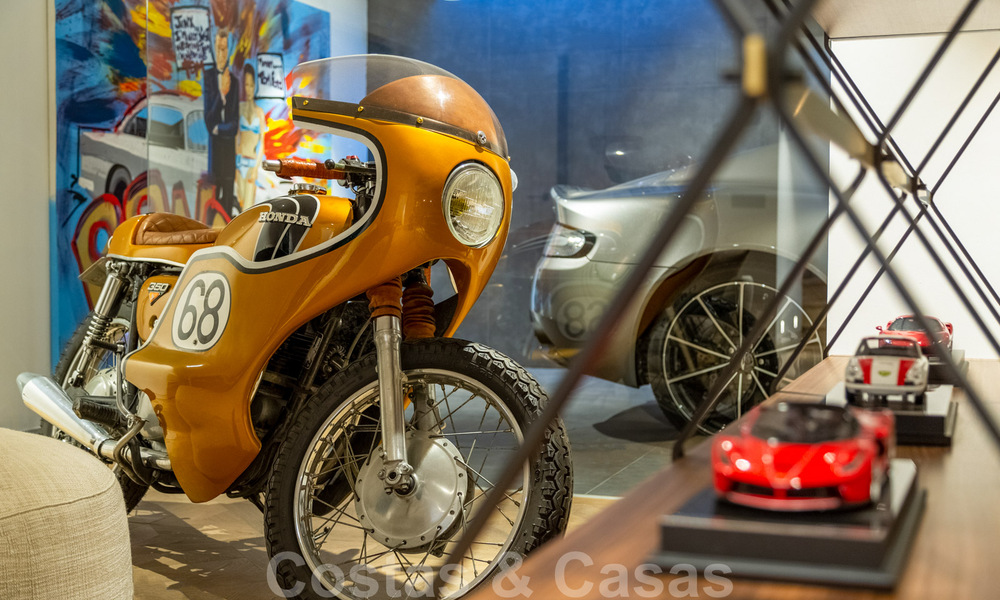 Tweedelijnsstrand luxevilla te koop in Puente Romano, Golden Mile, Marbella 35628