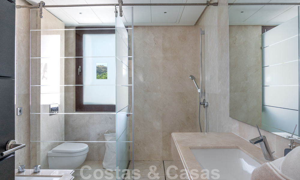 Instapklare luxevilla te koop, eerstelijns golf in Benahavis - Marbella 35816