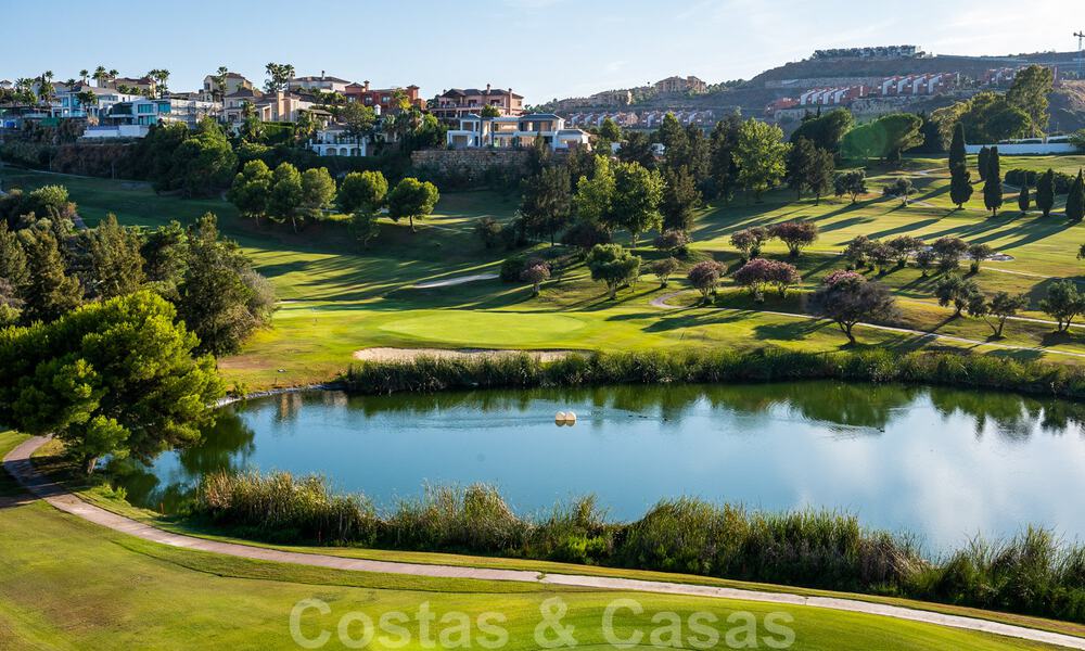 Instapklare luxevilla te koop, eerstelijns golf in Benahavis - Marbella 35826