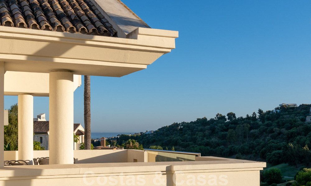 Instapklare luxevilla te koop, eerstelijns golf in Benahavis - Marbella 35840