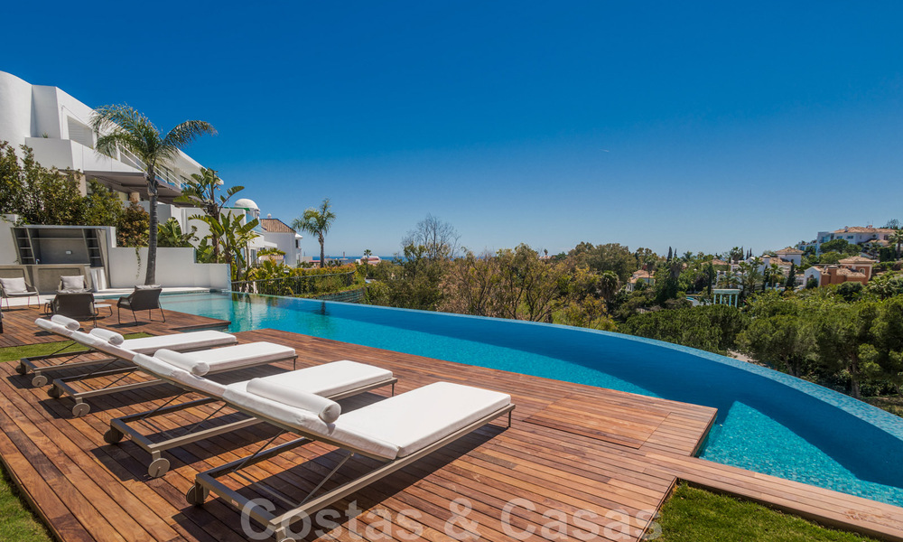Instapklare, super luxueuze, nieuwe moderne villa te koop, met schitterend uitzicht in een golf urbanisatie in Marbella - Benahavis 35863