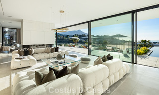 Sensationele moderne luxevilla te koop met zeezicht in “gated” El Madroñal in het gebied van Marbella - Benahavis 779439 