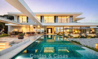 Sensationele moderne luxevilla te koop met zeezicht in “gated” El Madroñal in het gebied van Marbella - Benahavis 779472 