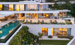 Sensationele moderne luxevilla te koop met zeezicht in “gated” El Madroñal in het gebied van Marbella - Benahavis 779474 