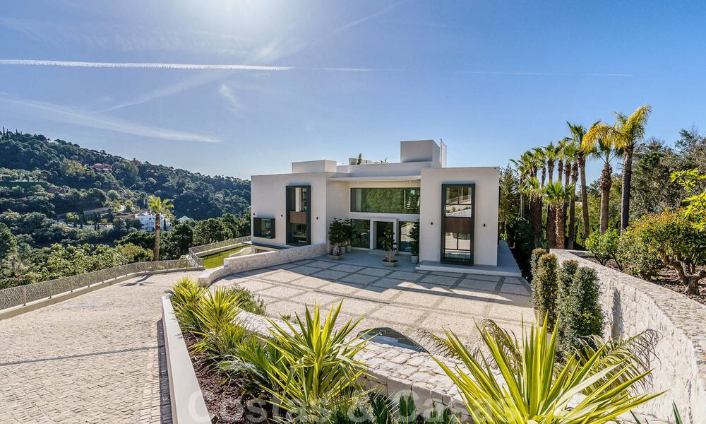 Nieuwbouw luxevilla te koop met zeezicht in het exclusieve La Zagaleta Golfresort, Benahavis - Marbella. Instapklaar. 40112