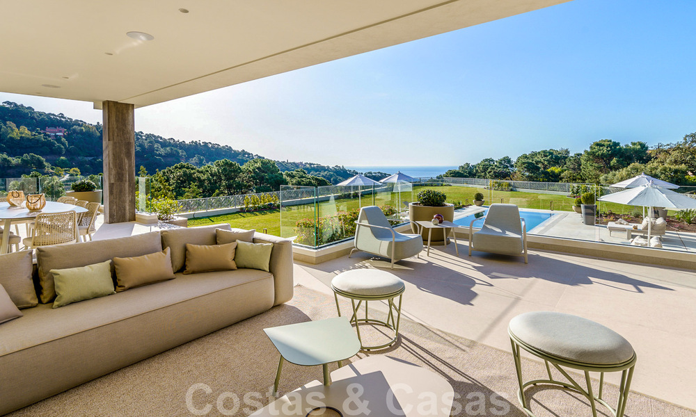 Nieuwbouw luxevilla te koop met zeezicht in het exclusieve La Zagaleta Golfresort, Benahavis - Marbella. Instapklaar. 40115