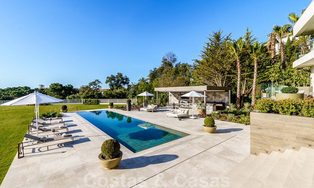 Nieuwbouw luxevilla te koop met zeezicht in het exclusieve La Zagaleta Golfresort, Benahavis - Marbella. Instapklaar. 40117