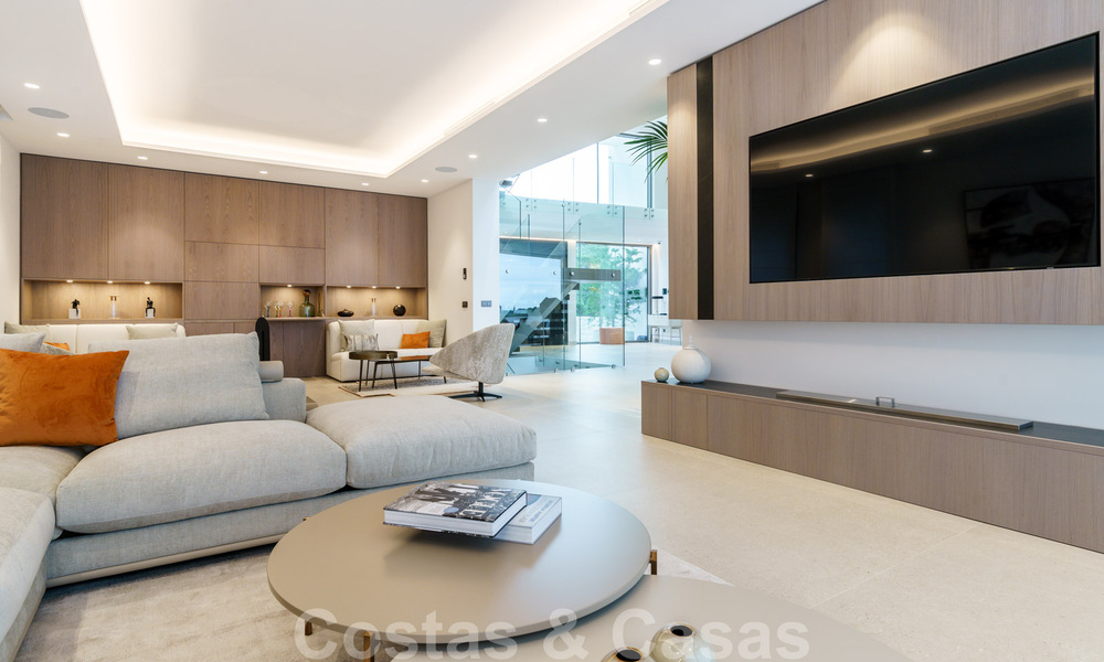 Nieuwbouw luxevilla te koop met zeezicht in het exclusieve La Zagaleta Golfresort, Benahavis - Marbella. Instapklaar. 40125