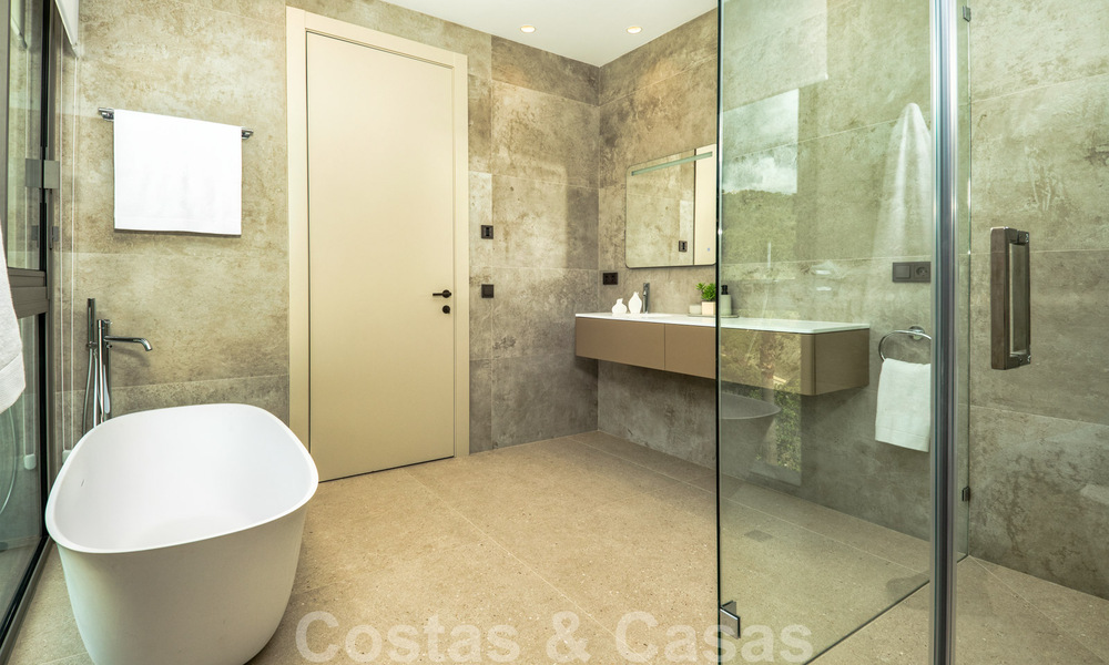 Nieuwbouw luxevilla te koop met zeezicht in het exclusieve La Zagaleta Golfresort, Benahavis - Marbella. Instapklaar. 40149