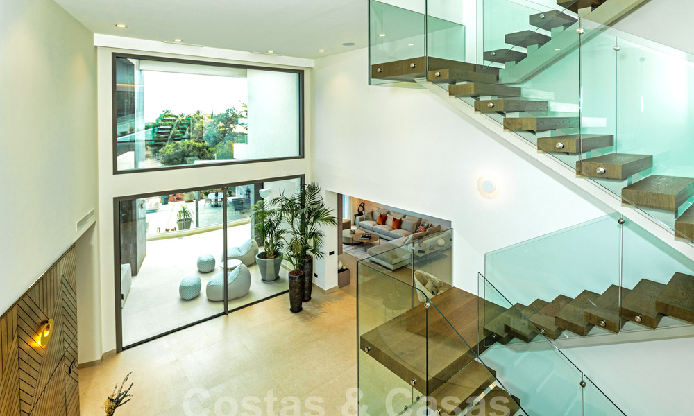 Nieuwbouw luxevilla te koop met zeezicht in het exclusieve La Zagaleta Golfresort, Benahavis - Marbella. Instapklaar. 40151