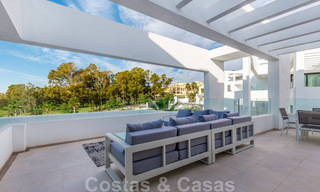 Modern luxe penthouse te koop in een eerstelijns golf design complex in Benahavis - Marbella 36135 
