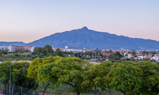 Instapklare, eigentijdse villa te koop op een steenworp van het strand en beachclubs en op loopafstand van de promenade en het centrum van San Pedro, Marbella 36362 