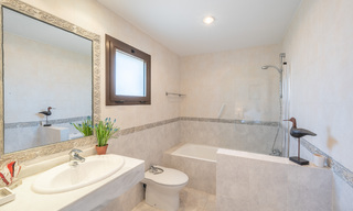 Penthouse met 5 slaapkamers te koop aan de strandzijde van de New Golden Mile, tussen Marbella en Estepona 36276 