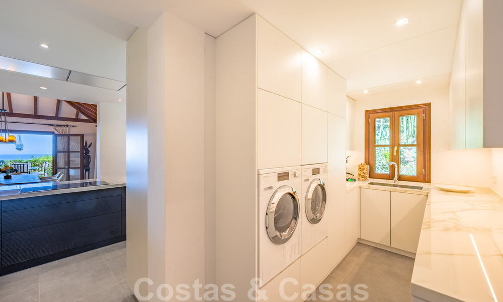 Stijlvolle rustieke luxevilla te koop met schitterend zeezicht in het exclusieve La Zagaleta Golfresort, Benahavis - Marbella 36299