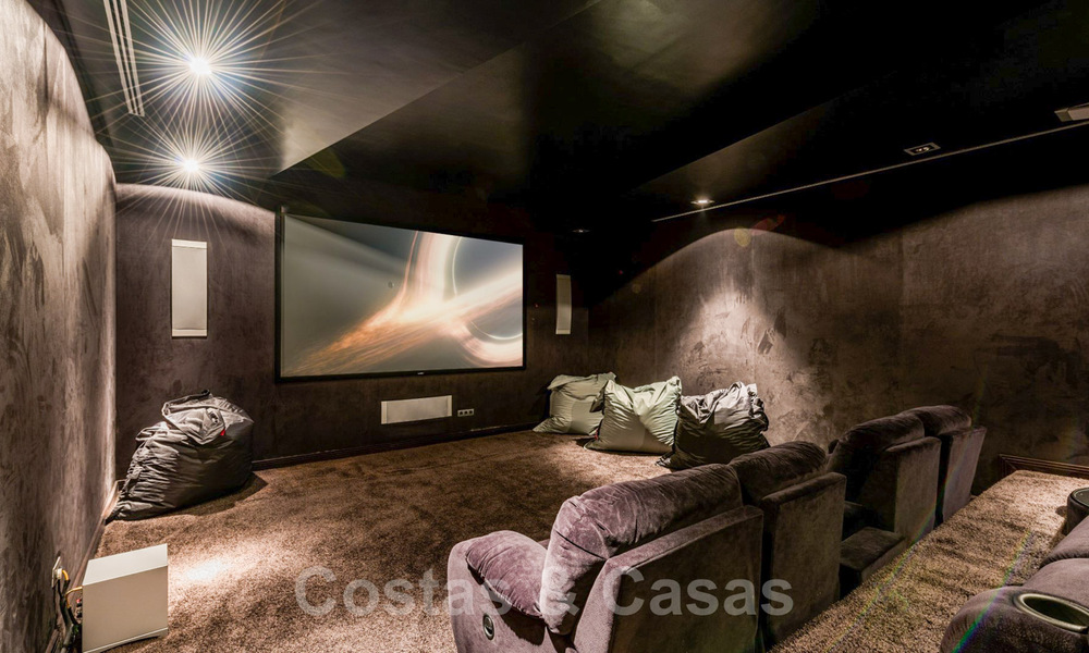 Luxevilla in een moderne stijl met mediterrane accenten te koop in het exclusieve La Zagaleta Golfresort in Benahavis - Marbella 36323