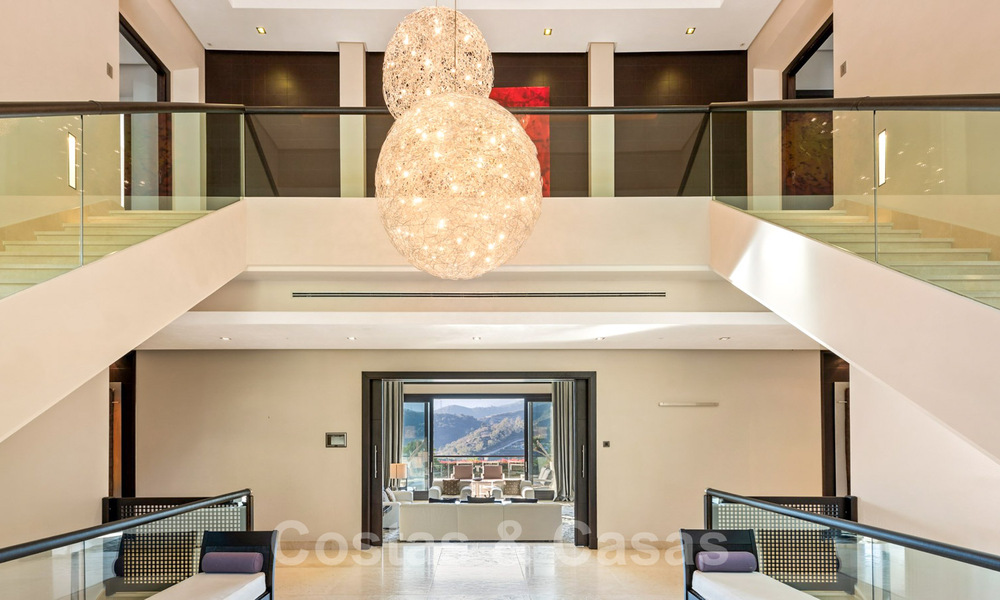 Luxevilla in een moderne stijl met mediterrane accenten te koop in het exclusieve La Zagaleta Golfresort in Benahavis - Marbella 36325