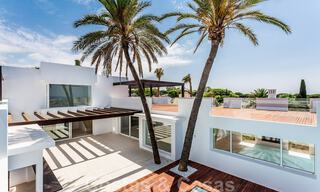 Moderne beachside villa te koop in Marbella-oost met zeezicht op een steenworp van goede en gezellige stranden 36451 