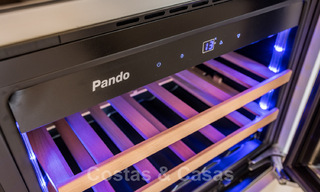 Eigentijds gerenoveerd eerstelijnsstrand Penthouse te koop met 4 slaapkamers en prachtig zeezicht op de New Golden Mile tussen Marbella en Estepona 36896 