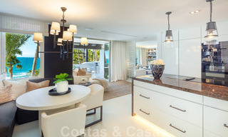 Eerstelijnsstrand super-de-luxe penthouse met schitterend open zeezicht te koop in Puente Romano in Marbella 37338 
