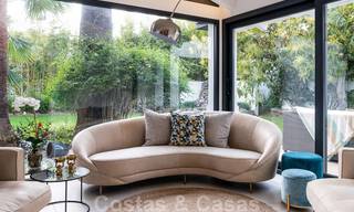 Stijlvol gerenoveerde villa te koop in een moderne Mediterrane stijl aan de Golden Mile in Marbella 37366 