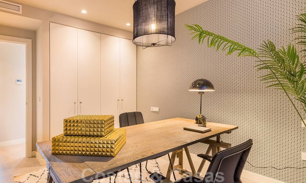 Nieuw project met luxe appartementen te koop met panoramisch uitzicht op zee en een golfbaan in Estepona 37426